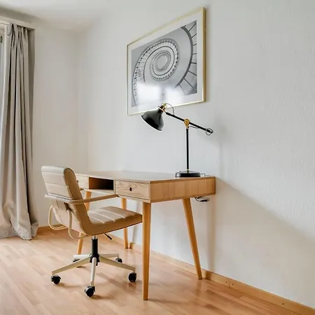 Olive - 90 Qm, 3 Schlafzimmer, Balkon & Moderne Kueche דירה ציריך