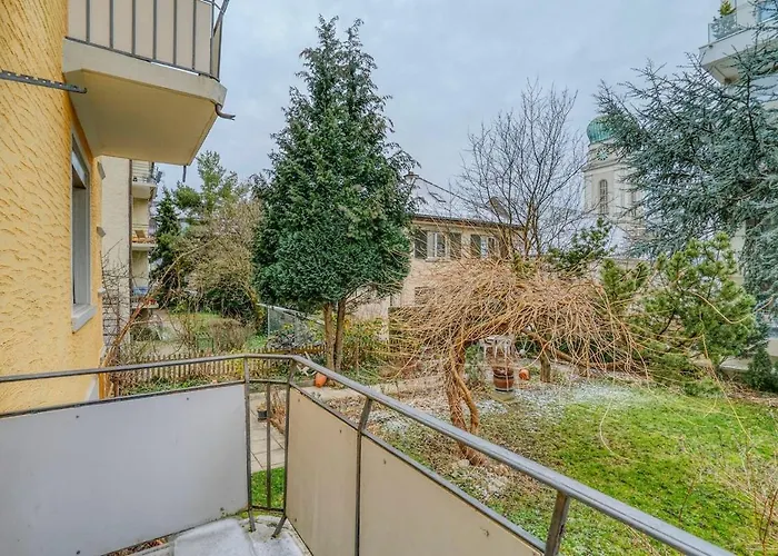 Olive - 90 Qm, 3 Schlafzimmer, Balkon & Moderne Kueche Apartman *