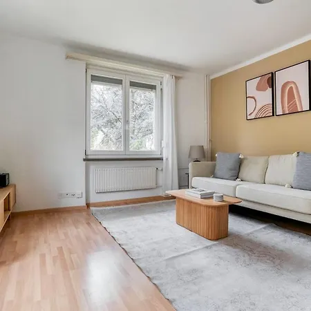 Olive - 90 Qm, 3 Schlafzimmer, Balkon & Moderne Kueche Zürich