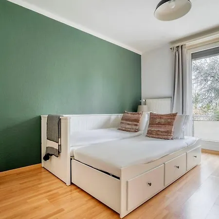 Olive - 90 Qm, 3 Schlafzimmer, Balkon & Moderne Kueche *