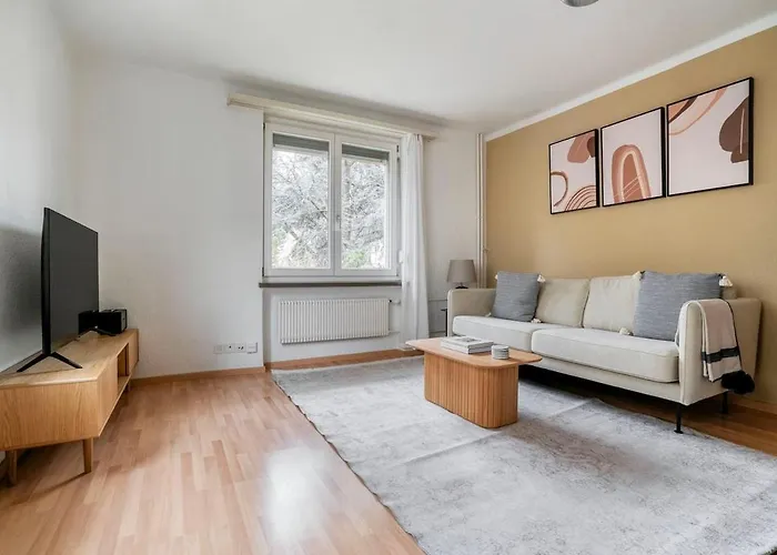 Olive - 90 Qm, 3 Schlafzimmer, Balkon & Moderne Kueche Curych